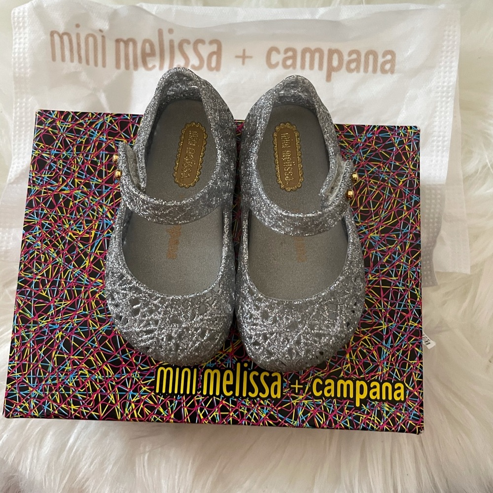 Mini Melissa Size 5